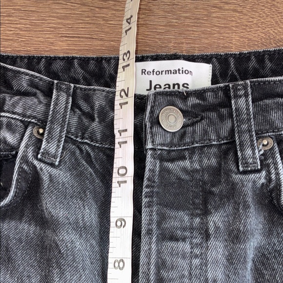 EUC Women’s Reformation Black Cynthia High Rise Straight Jeans Size 24 - Picture 6 of 10